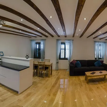 Sea View Apartment